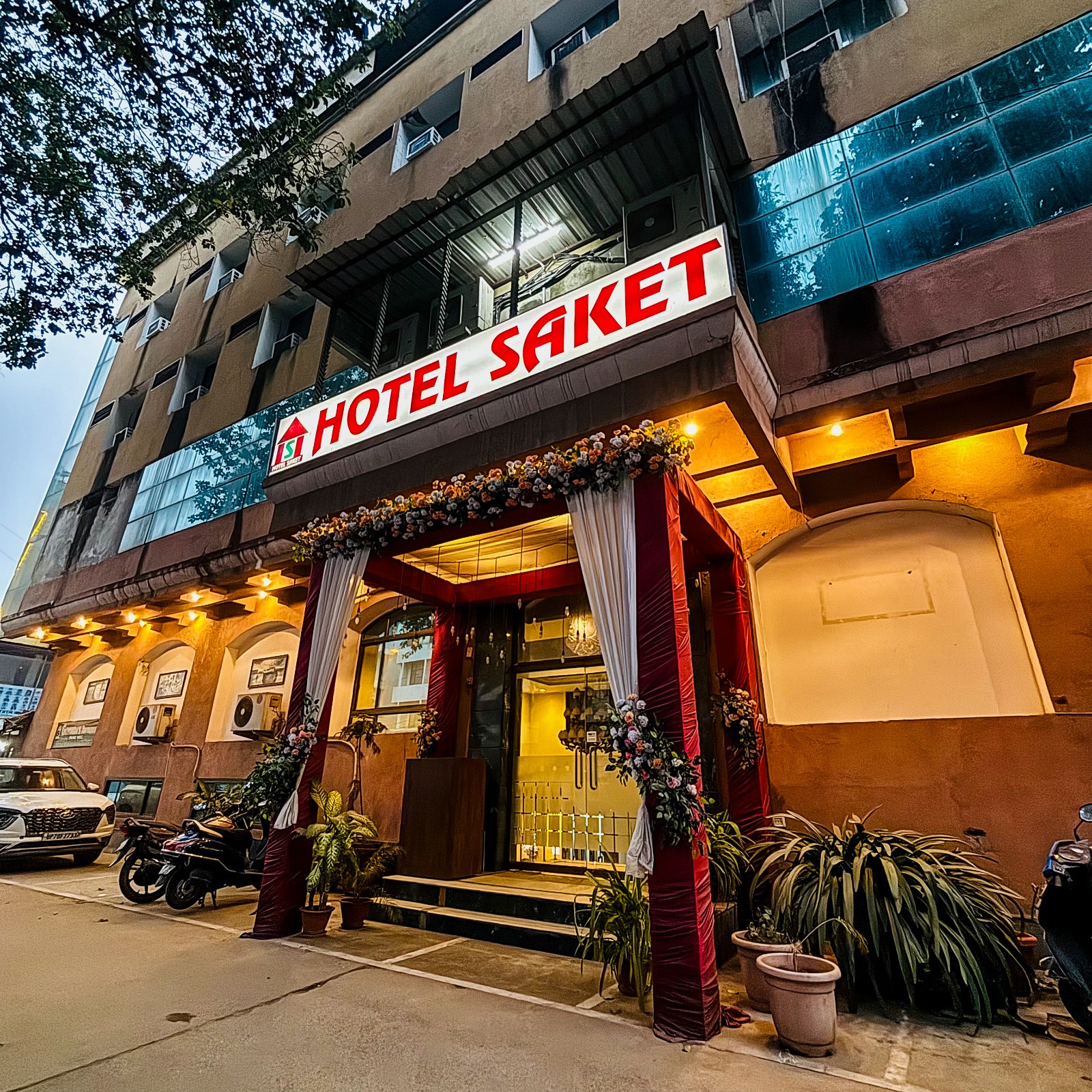 HOTEL SAKET